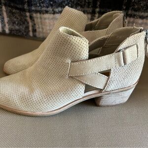 Dolce Vita Cream Ankle Boots